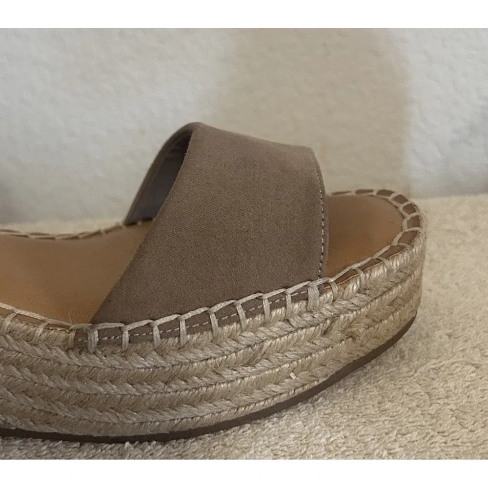 Kelly & Katie Size 9M Espadrille Taupe Wedge Fedrick Microsuede Sandals-JKL-1-A